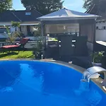 펜션 Luxurioeses Anita Mit Pool, Whirlpool Und Sauna Nahe Timmendorfer Strand, Travemuende Und Luebeck Sereetz