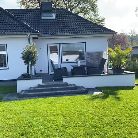 Luxurioeses Anita Mit Pool, Whirlpool Und Sauna Nahe Timmendorfer Strand, Travemuende Und Luebeck Casa vacanze Sereetz