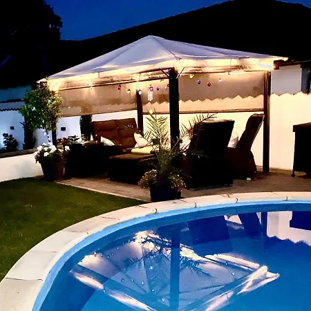 Luxurioeses Anita Mit Pool, Whirlpool Und Sauna Nahe Timmendorfer Strand, Travemuende Und Luebeck Casa vacanze Sereetz